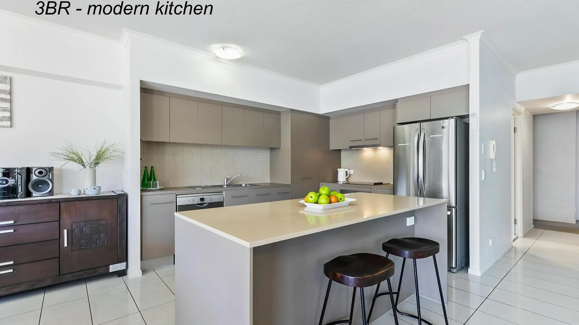On The Bay Apartments Bongaree 4*,  Australia