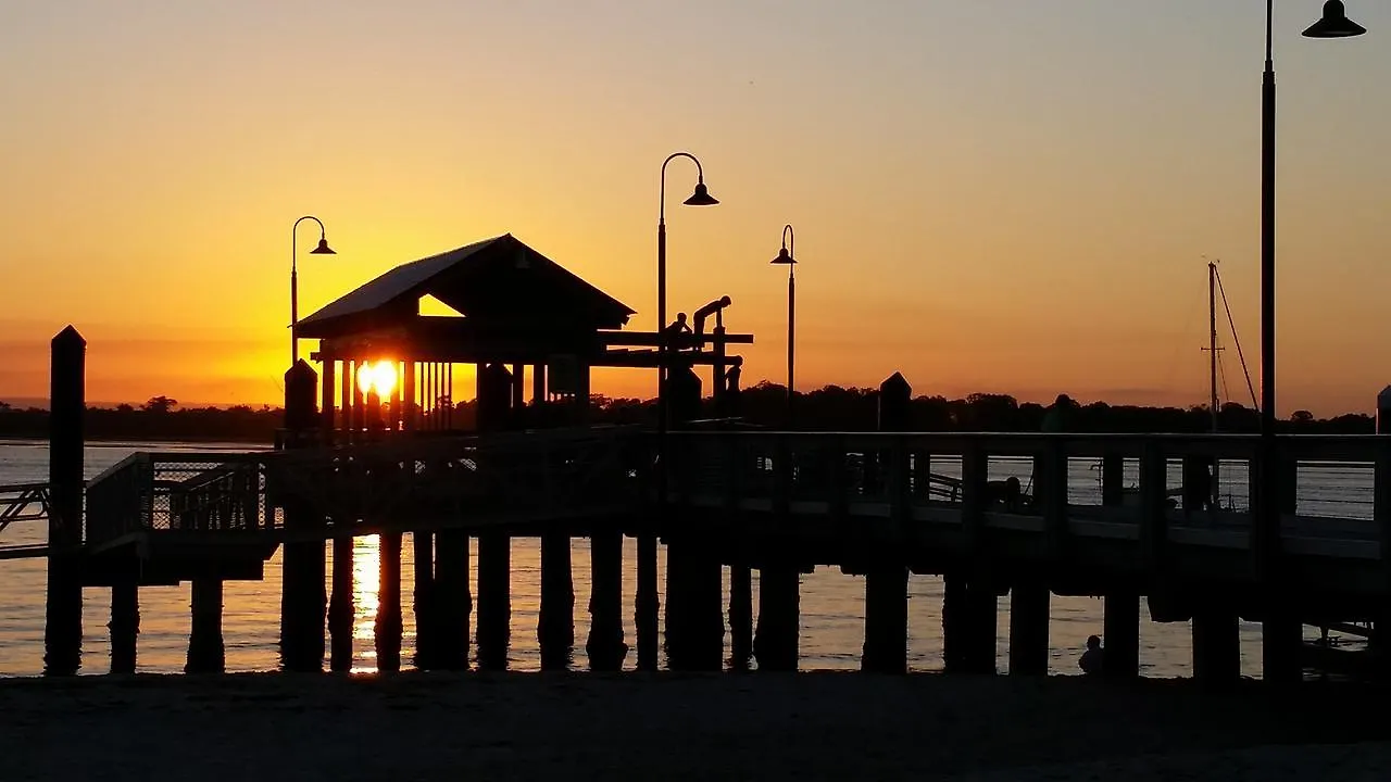 On The Bay Apartments Bongaree