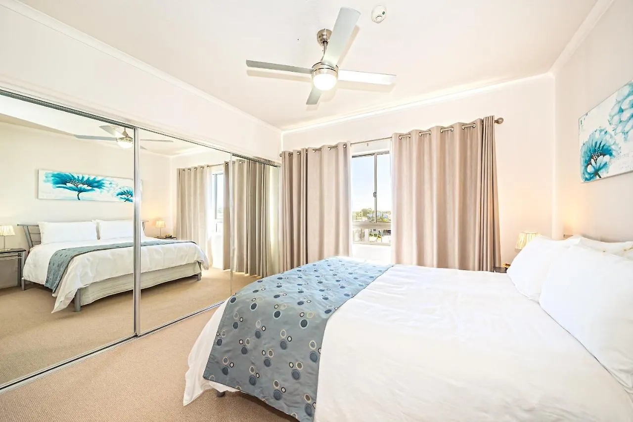 **** Aparthotel On The Bay Apartments Bongaree Australia